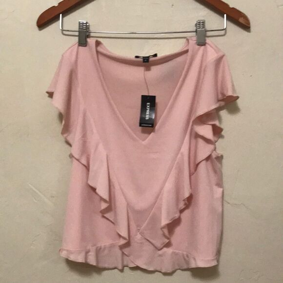 NWT Express pink blush v neck ruffle short sleeved women’s vacation top blouse - Picture 3 of 9